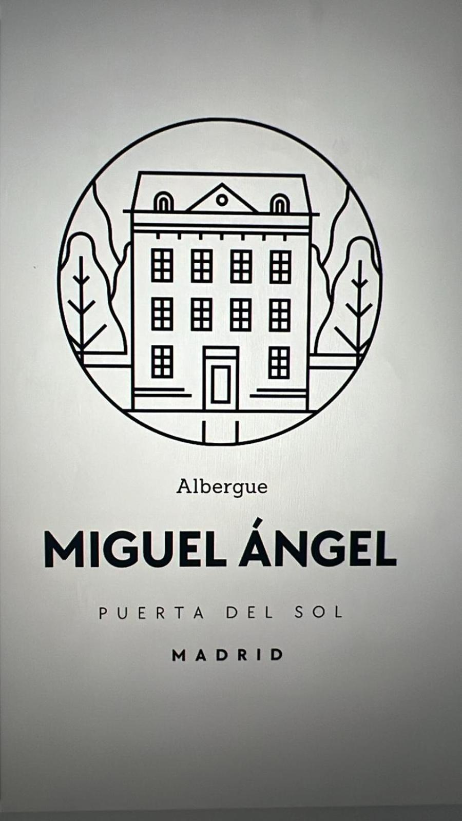 Albergue Miguel Angel Madrid Exterior photo