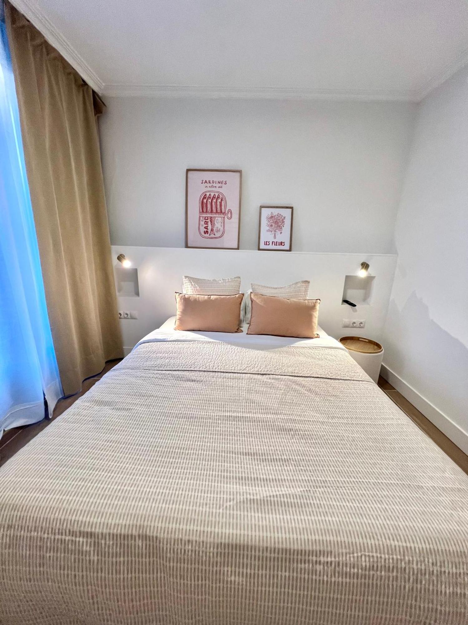 Albergue Miguel Angel Madrid Exterior photo